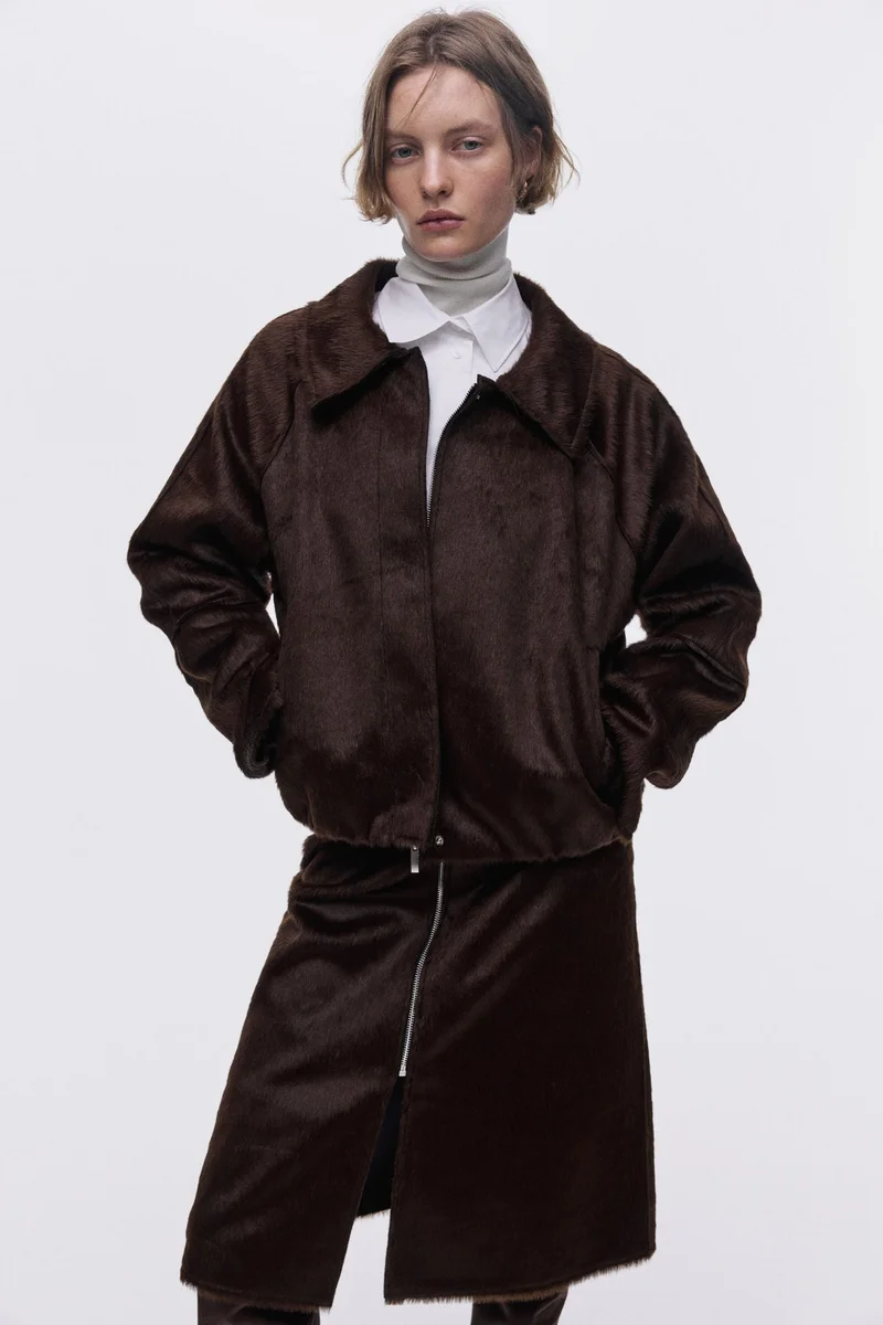 اتش اند ام جاكيت قصير بياقة