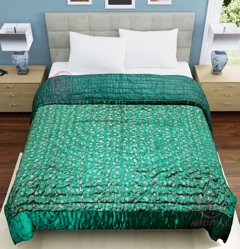WORLDNEX Cotton Filled Light Weight Silk Jaipuri AC Quilt/Razai Over All Over Printed with Gold Print Jaipuri Quilts/Razai (85x100 Inch,Rama Green Jaal Print, Double Bed) - Image 3