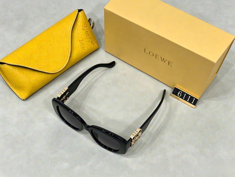 Loewe Retro Women's Rectangular Slim sunglasses Black Frame - Image 2