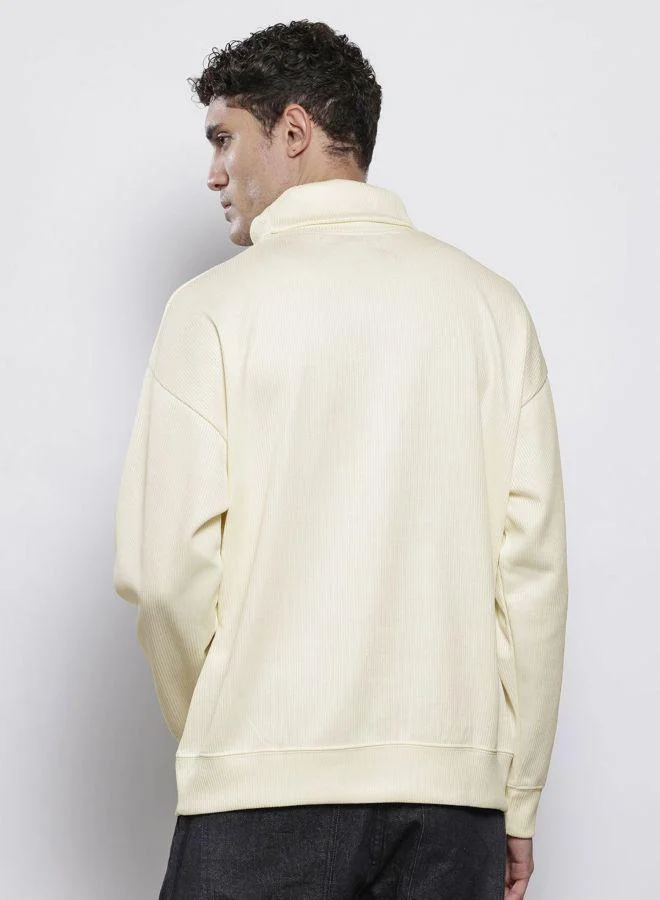 ذا انديان كراج كو Men Relaxed Fit Self Design Turtle Neck Full Sleeves Sweatshirt