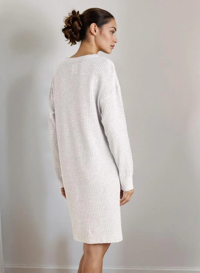 سبلاش فيڤ قميص نوم بفتحة رقبة على شكل حرف