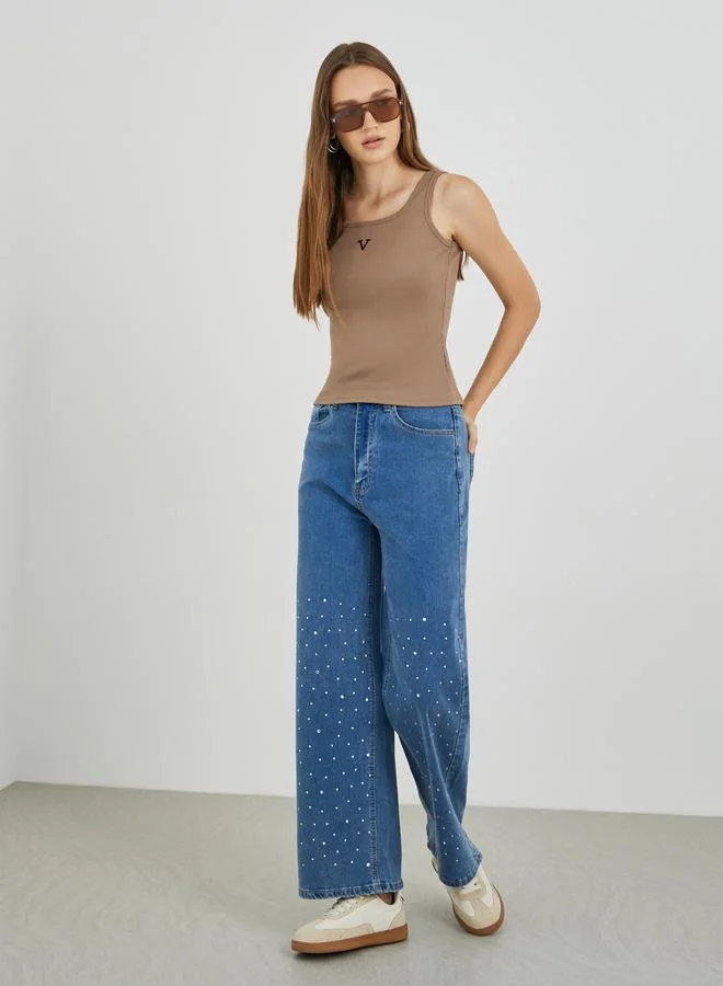 تايك تو بلوزة برقبة مربعة بتفاصيل تطريز