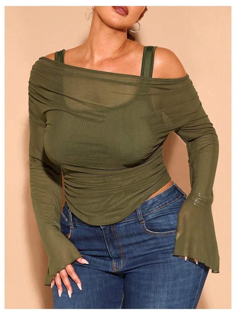 WDIRARA Women's Plus Size 2 in 1 Off Shoulder T Shirt Ruched Sheer Bell Long Sleeve Tee Green 4X-Large Plus - Image 4