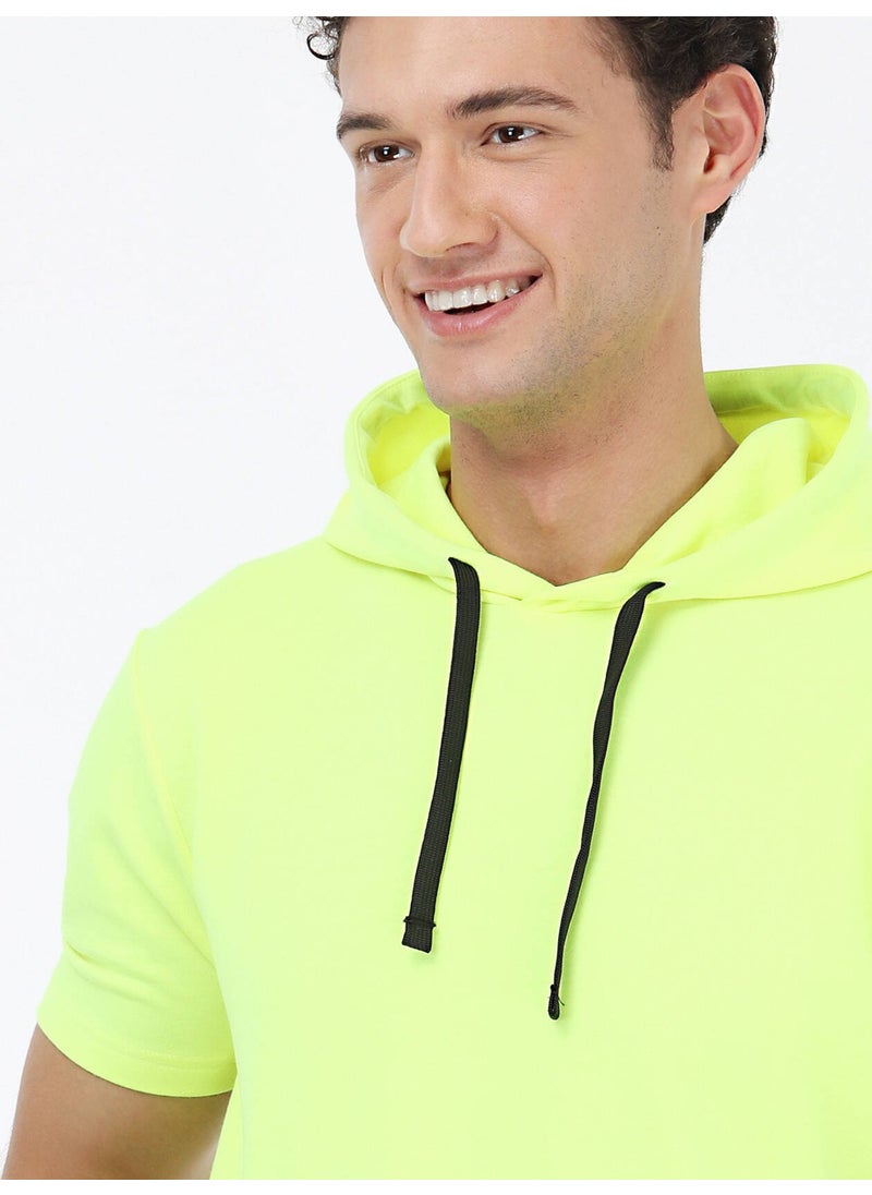 Yellow Hooded Sweatshirt - pzsku/Z41212EBDF9E1E393B659Z/45/_/1741205329/52e706e4-869e-4cb9-8cb7-ac95840806a9