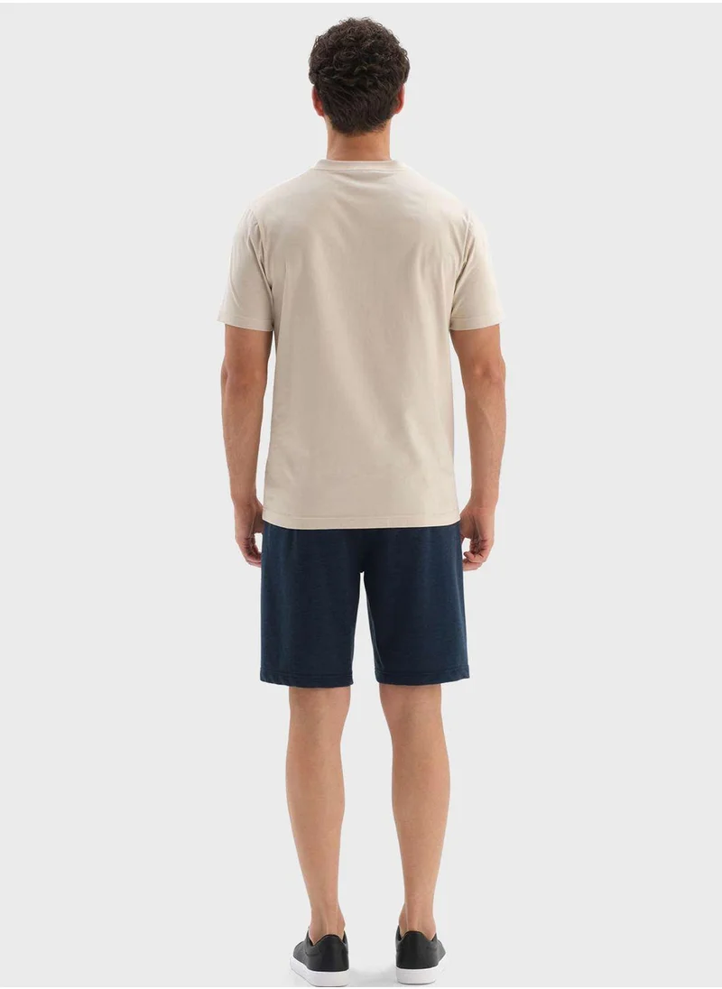 داجي Essential Shorts