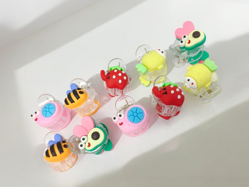 RedChimes 10 Pcs Mini Cute Premium Hair Claw Clips Flower Hair Clutchers Clamp | Hair Accessories For Women & Girls Multicolor (Butterlfy) - Image 4
