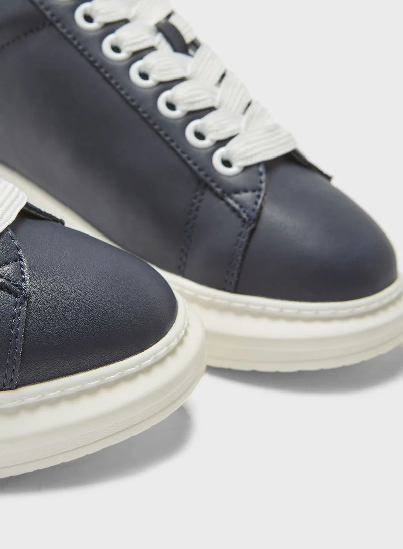 STEVE MADDEN Frosted Sneakers