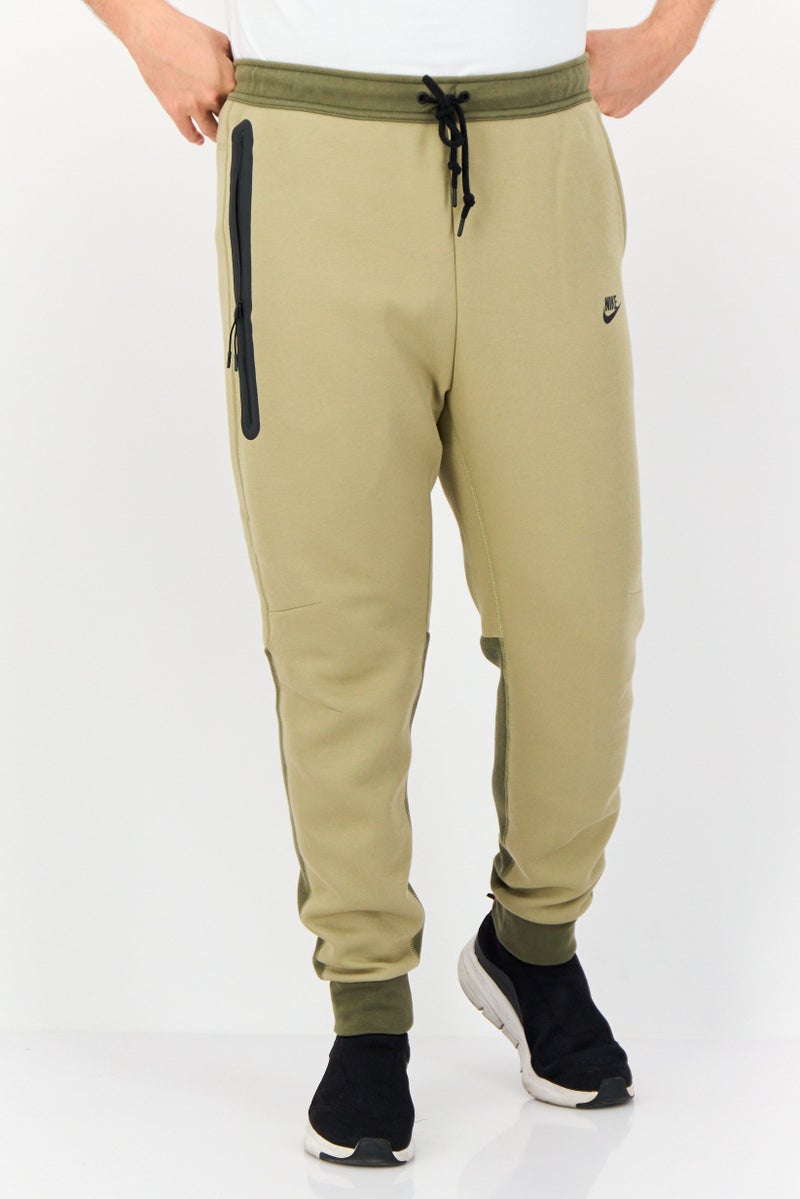 Nike Men Sportswear Fit Outdoor Sweatpants, Multicolor - Image 1