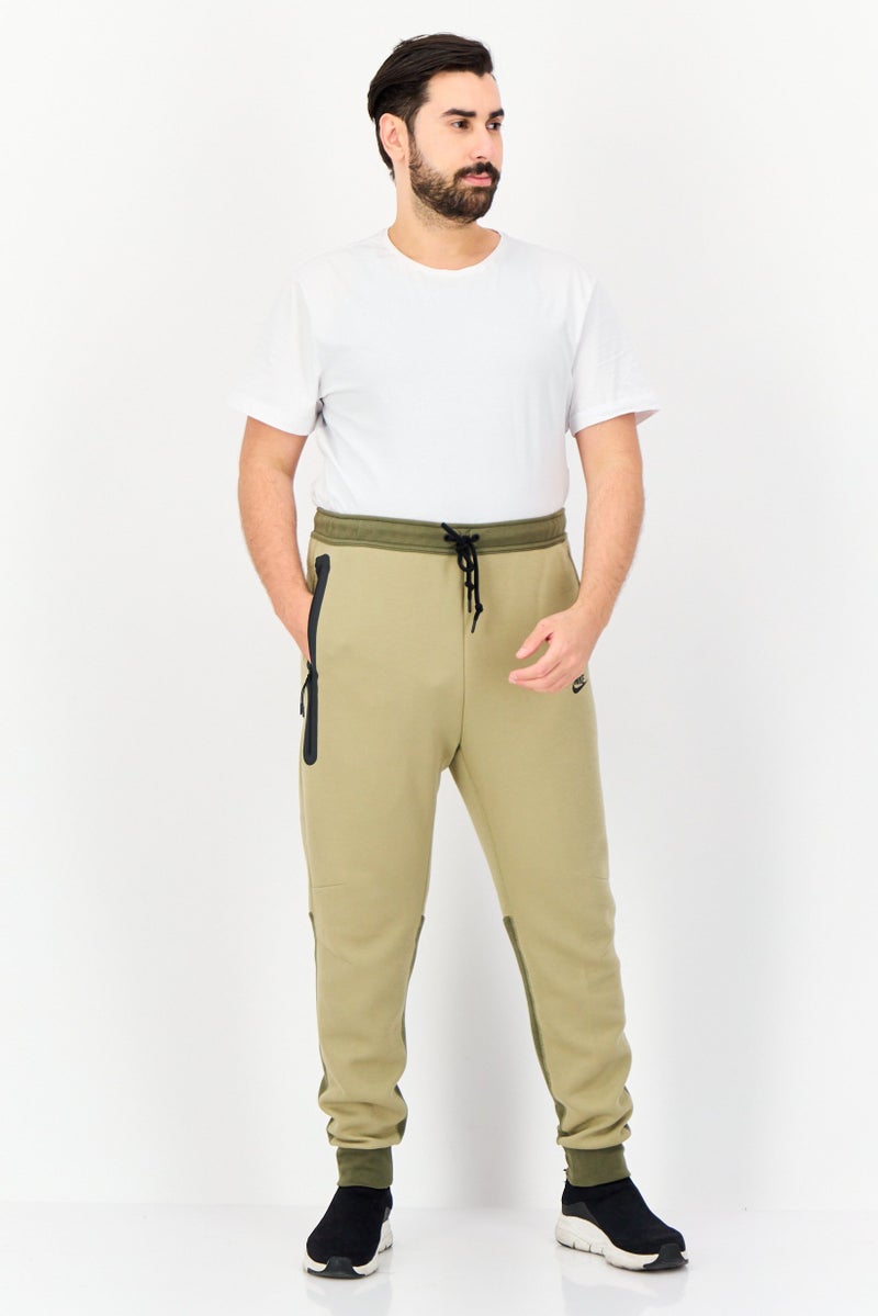 Nike Men Sportswear Fit Outdoor Sweatpants, Multicolor - Image 2