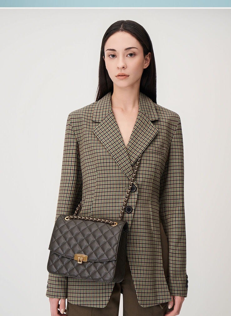 Charles & Keith Quilted Chain Strap Clutch camera bag - Image 5