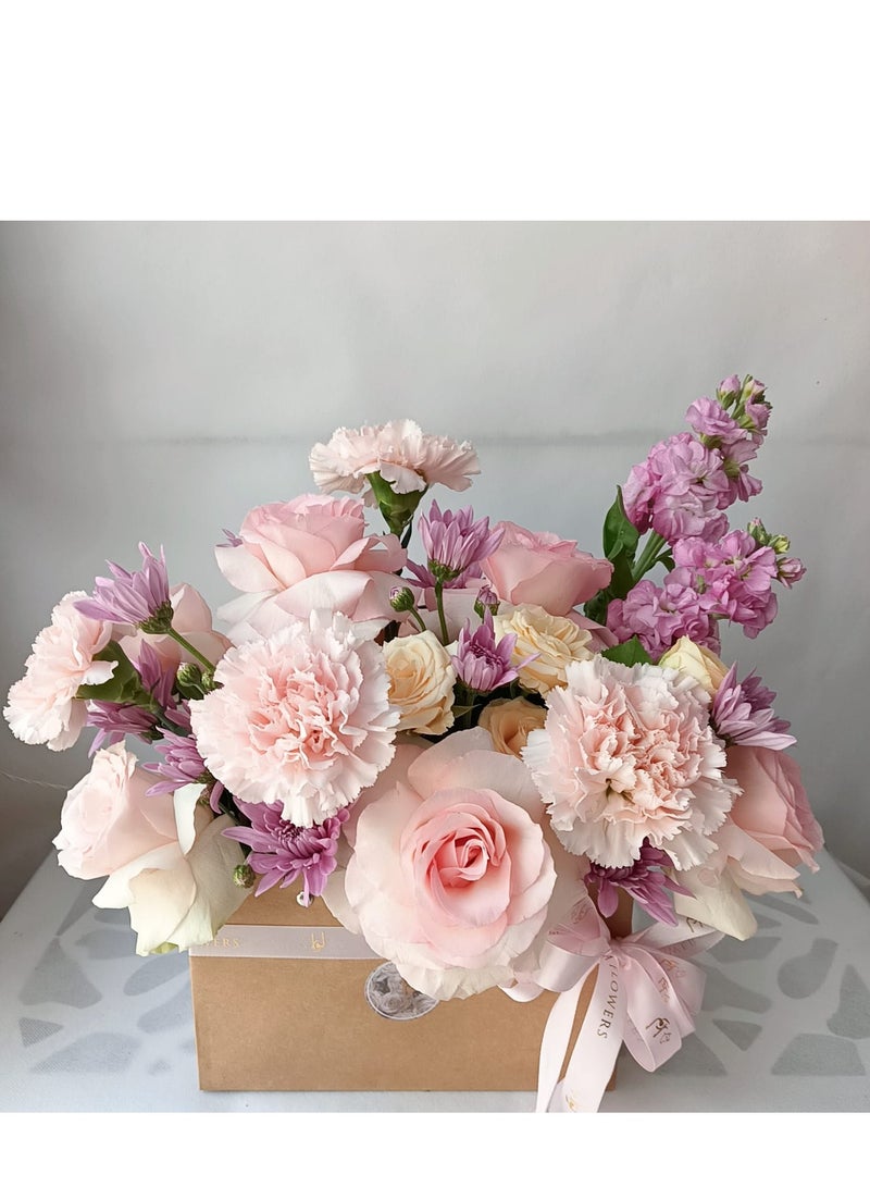 Generic natural mix flowers with bag