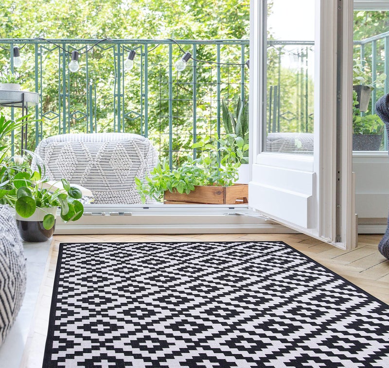 HOMEGNOME HOMEGNOME Indoor Outdoor Moroccan Trellis Rug 8x10 Black 