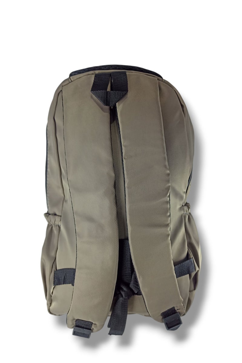 شنطة ظهر عالية الخامات و كتافات بشكل جذاب بلون بيج - Image 2