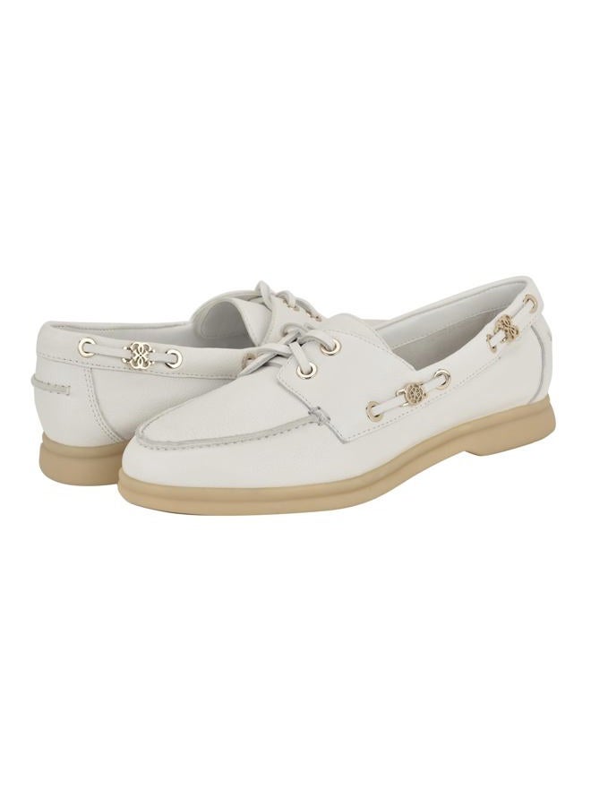 Guess Women's YOMAYA Boat Shoe, White Leather 140, 8 - Image 2