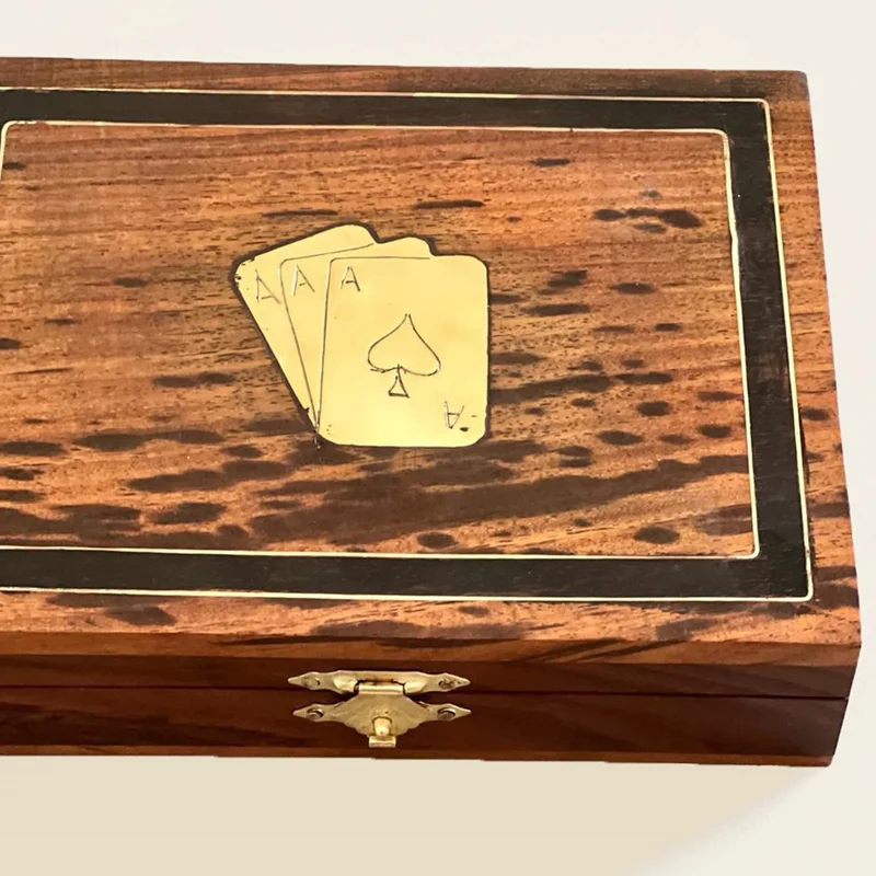 Casa Quesera handmade solid wood brown playing card box with 2 golden card deck with lock