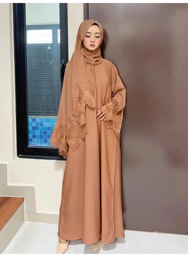 2 قطعة - فستان روب نسائي بلون صلب مع التطريز الزهري وحواف من الدانتيل مع غطاء رأس مطابق - Image 2