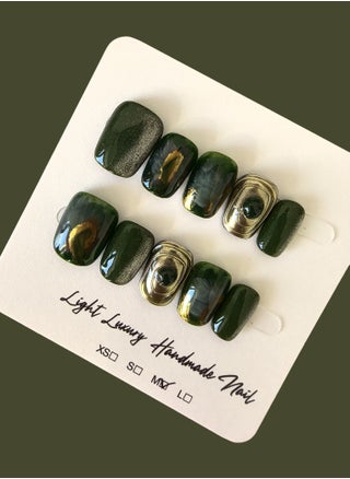 Sophisticated Handmade Square-shaped Press-on Nails: A Unique Blend of False Nails and Nail Art, Showcasing Elegant Dark Green with Captivating Metallic Accents (Size M) - pzsku/Z412F3AFF7BC706288F6BZ/45/_/1735629031/537ec5ab-c185-4dc3-b111-9ad415f9aebb