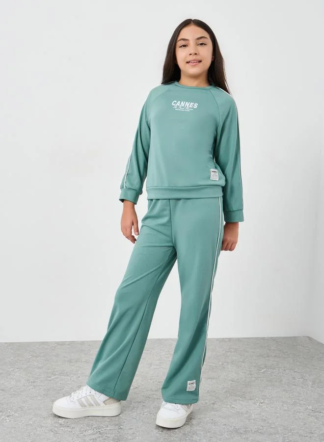 Styli Styli Teen Green Printed Sweatshirt and Pants Set