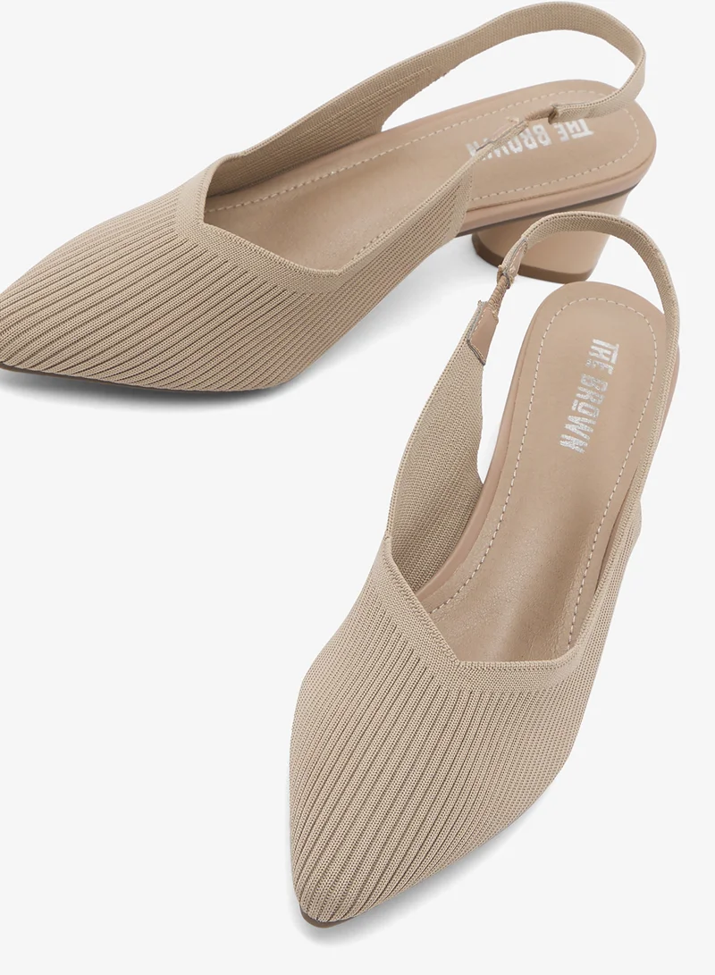 THE BROWN classic pumps