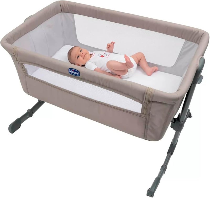 Chicco Next2Me Essential Infant Cosleeping Crib, Sustainable, Compatible with Different Beds, Adjustable Height, Tiltable, Good Air Circulation, Mattress and Bag Included, 0-6 M - Image 1