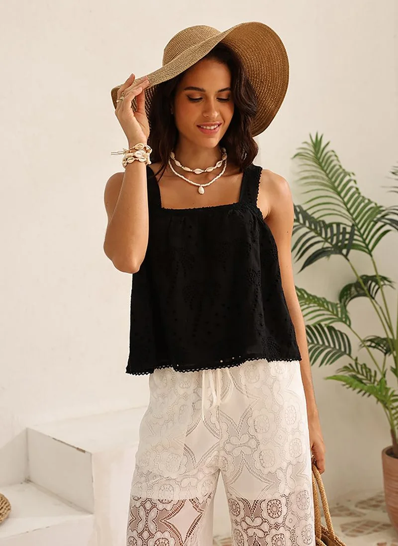 YUNIQEE Black Shoulder Straps Sleeveless Regular Top