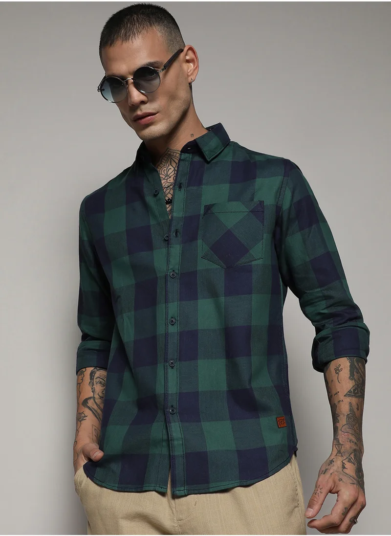 كامبوس سوترا Campus Sutra Men's Navy Blue & Forest Green Buffalo Check Shirt For Casual Wear | Spread Collar | Long Sleeve | Button Closure | Cotton Shirt Crafted With Comfort Fit For Everyday Wear