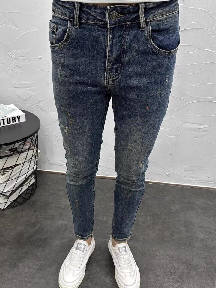 Unisex Classic Denim Jeans Loose Fit Daily Outdoor Wear - Image 1