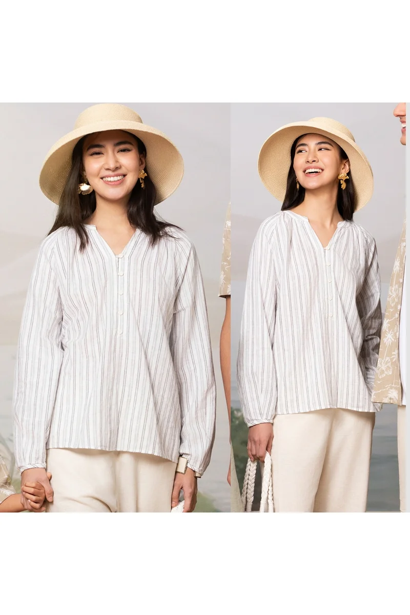 جيوردانو قميص نسائي برقبة على شكل حرف  بنصف أزرار وبنقوش ملونة