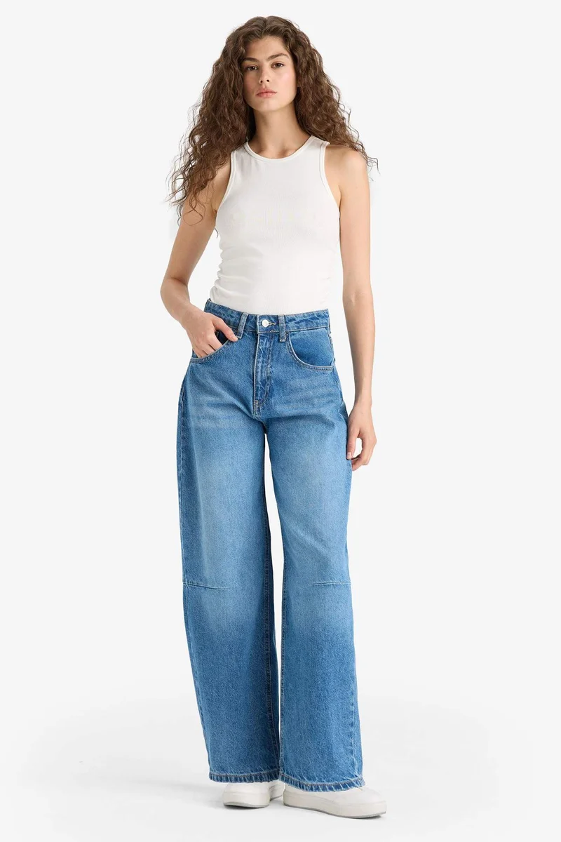 ديفاكتو Barrel Fit Regular Waist Ankle Length Jeans