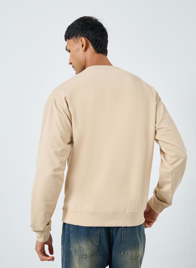 Styli Men Off-White Slogan Print Relaxed Sweatshirt - Image 4