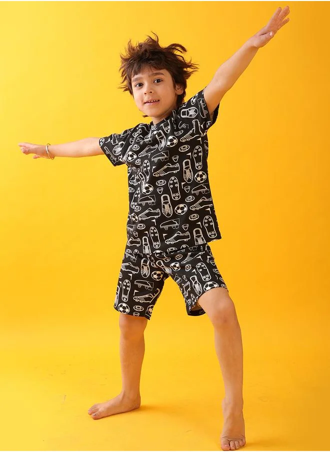انثريلو Anthrilo All-Over Football Print Short Sleeve T-Shirt and Shorts Set