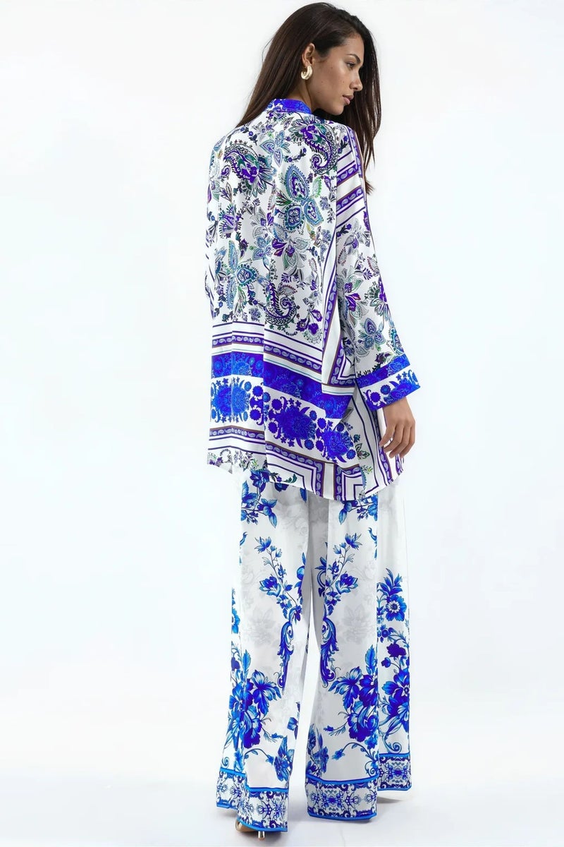 Jennyfer Patterned V-Neck Blouse And Wide-Leg Trousers Set - Image 3