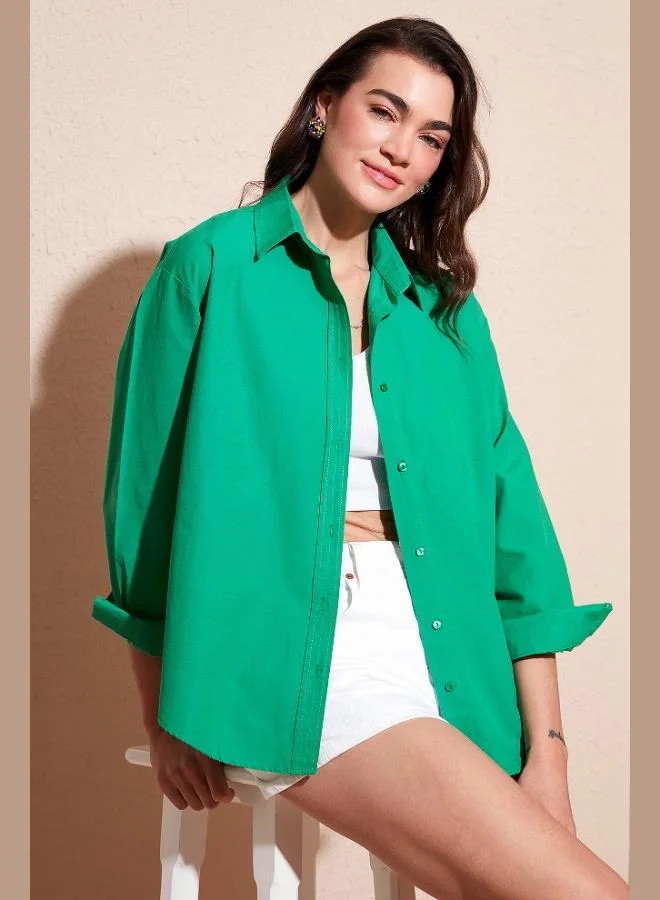 ليلا قميص نسائي بياقة بيضاوية وقصة أمامية قصيرة وخلفية طويلة من قطن ليلا