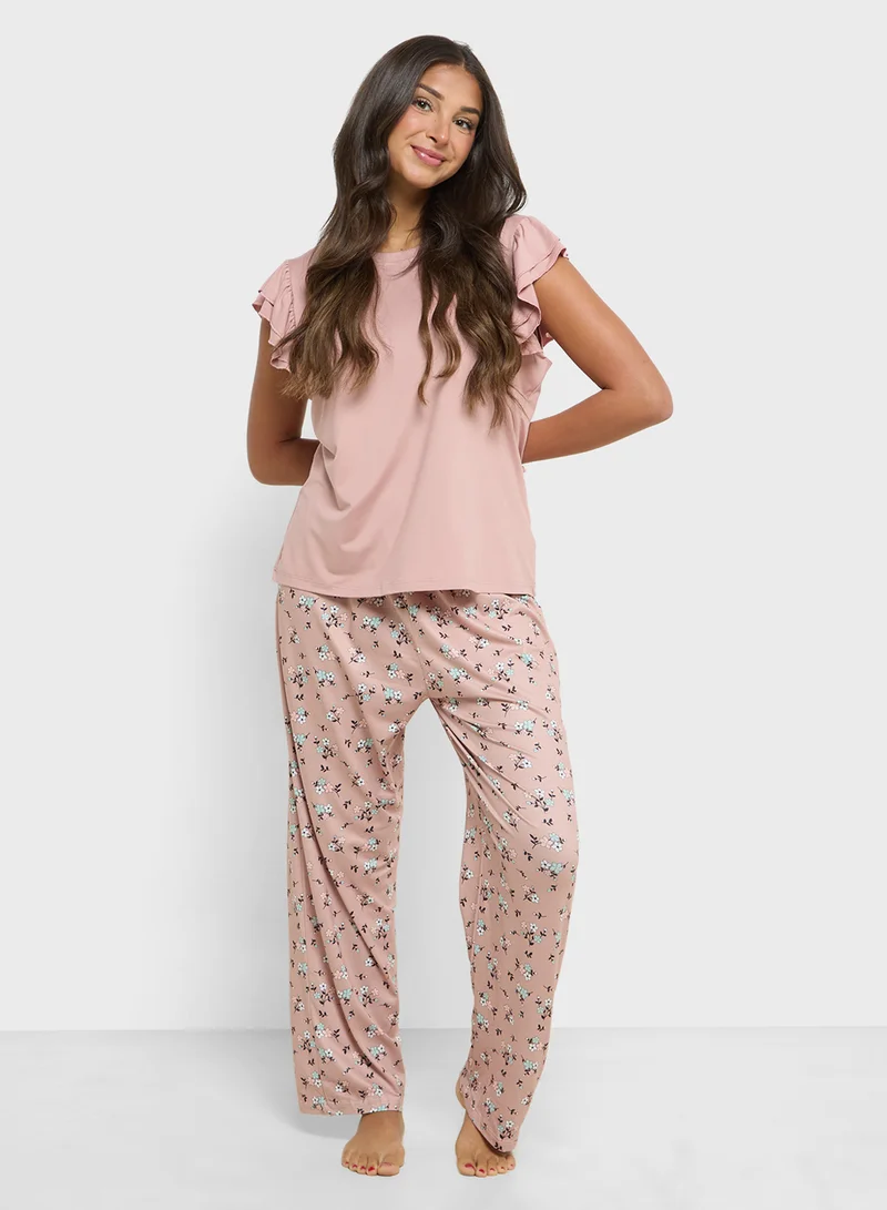 جينجر T-Shirt & Floral Printed Pyjama Set