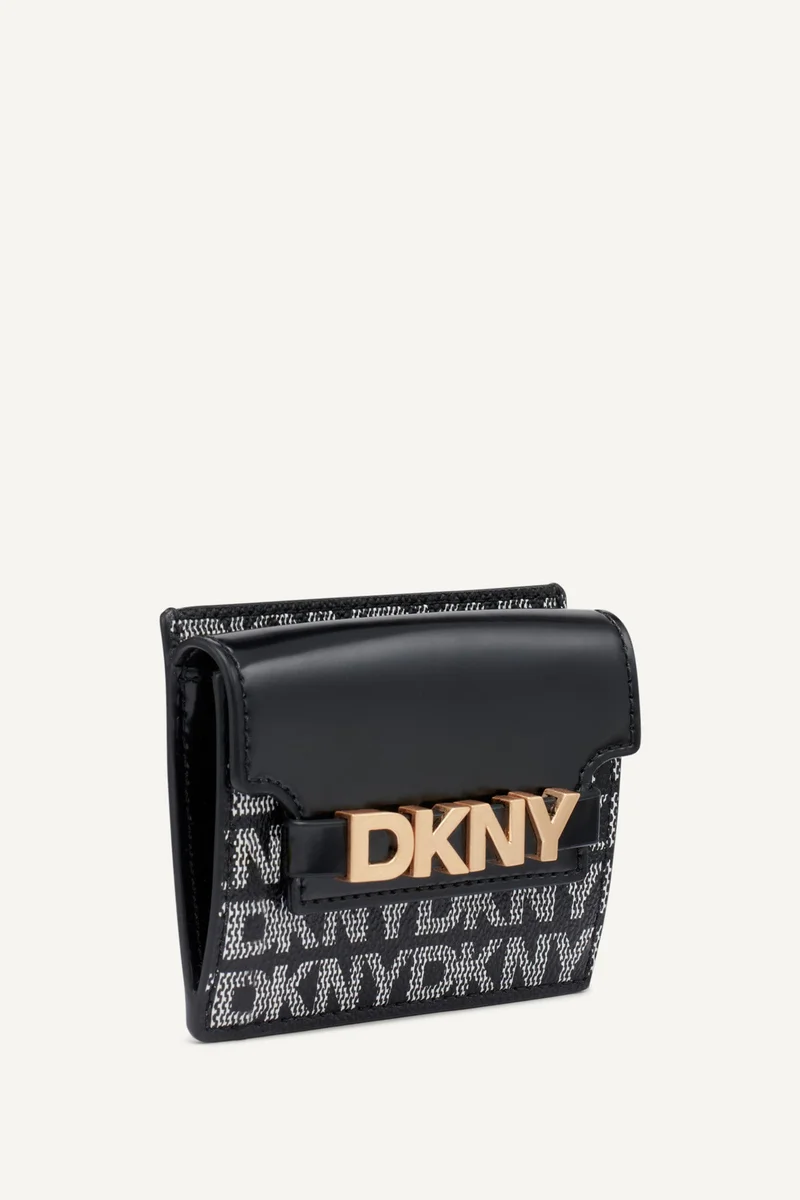 د ك ن ي Avril Cardcase