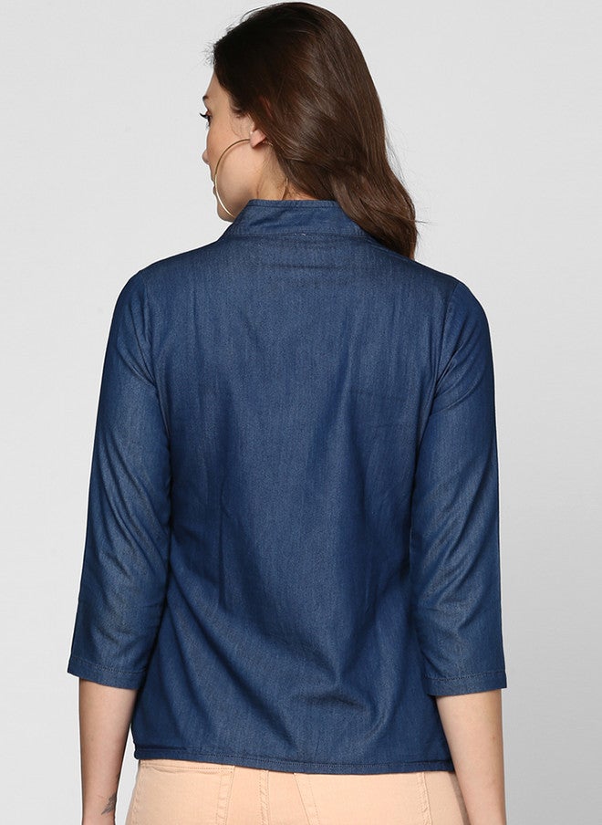 StyleStone بلوزة دنيم ملفوفة للنساء من ستايل ستون باللون الأزرق الصلب - Image 4