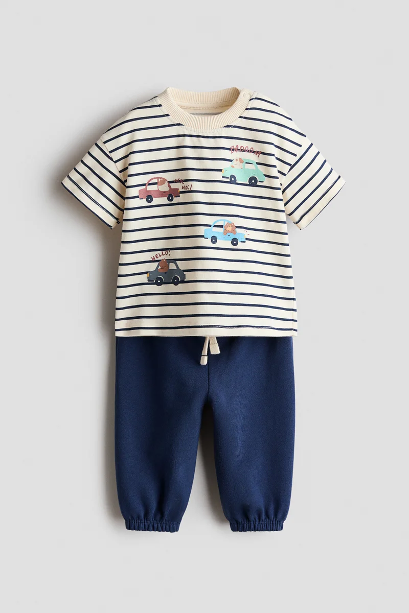 H&M 2-piece T-shirt and joggers set