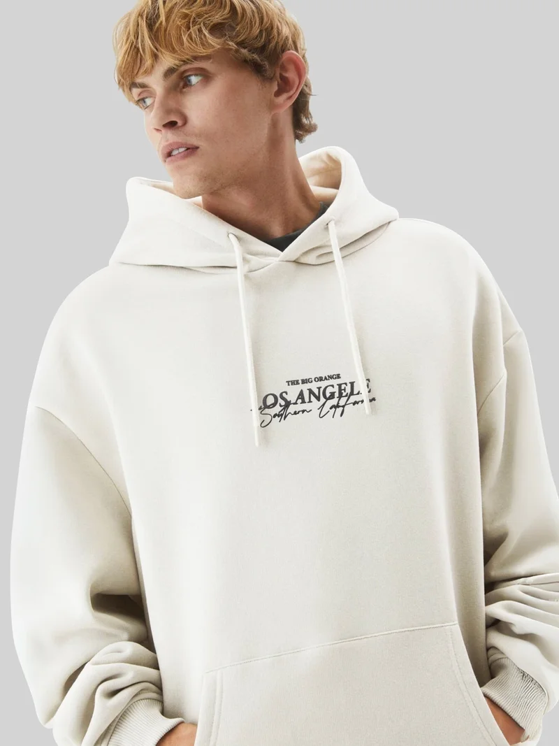 مانياك سويت شيرت قطن كريمي بطبعة للرجال من مانياك