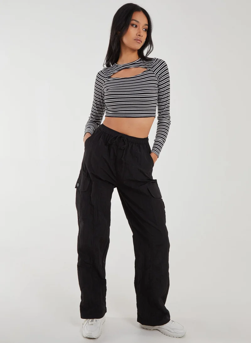 بينك فانيلا بلوزة قصيرة بأكمام طويلة مخططة بياقة على شكل حرف