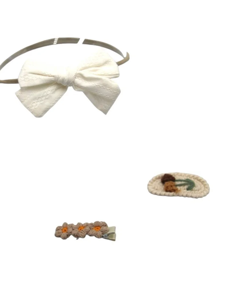 D'Daniela Ribbon Bow Clip Set For Babies and Girls - White