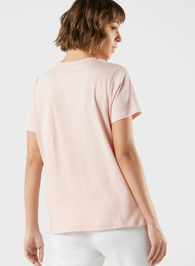DKNY Logo Crew Neck T-Shirt