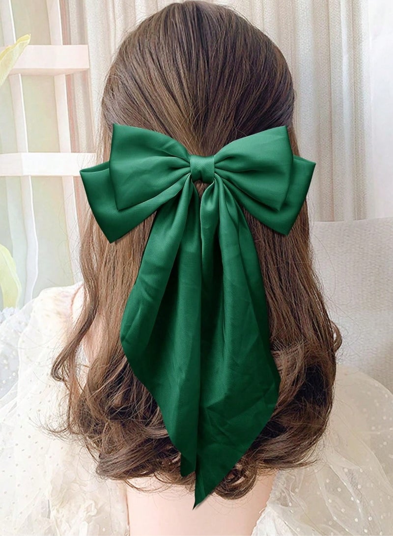 Green Hair Bow Clip – Hair Accessory with Bow Design Suitable for Parties, Special Occasions, and Saudi National Day - Image 1