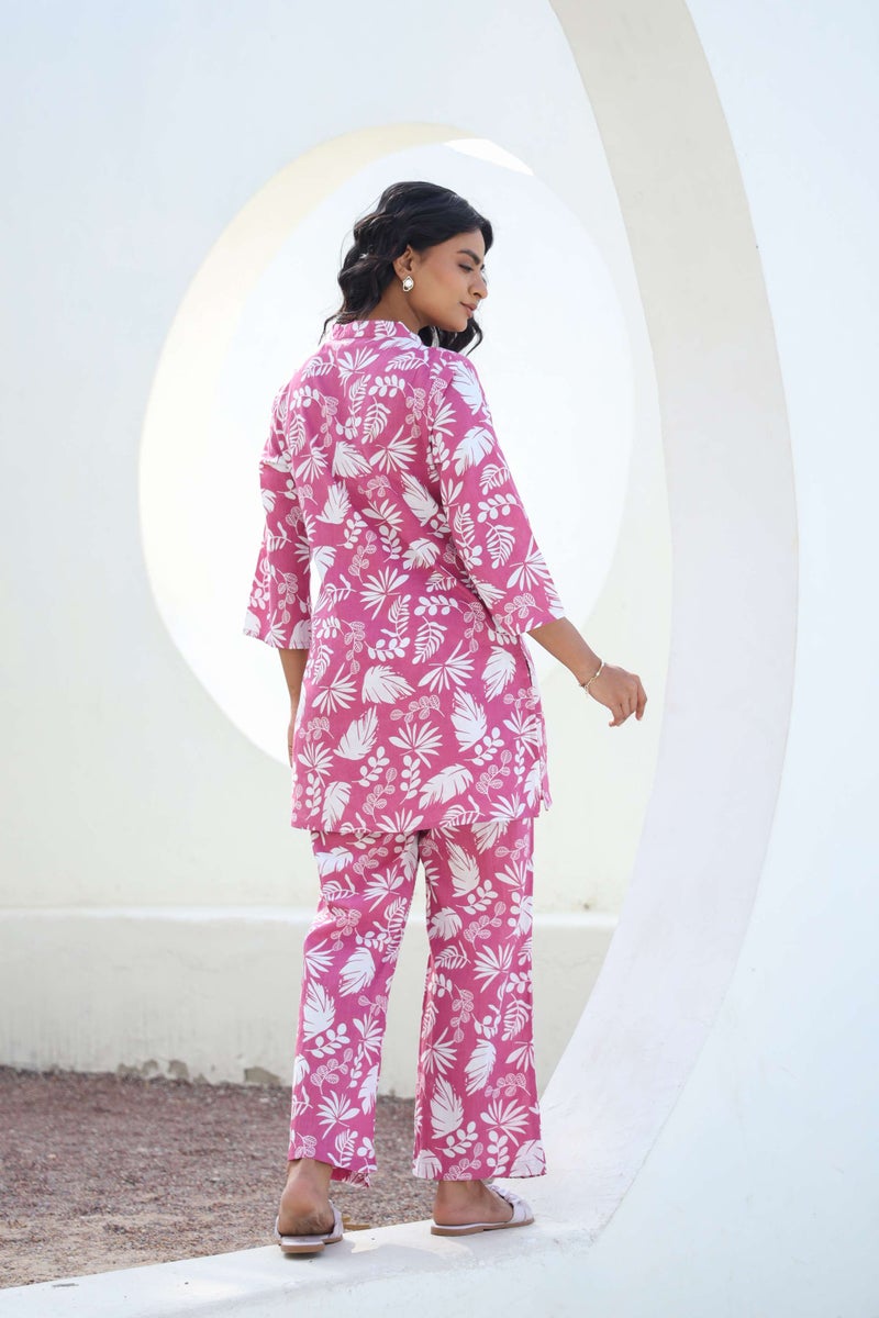 Label Flavia طقم زهور وردي للنساء - Image 3