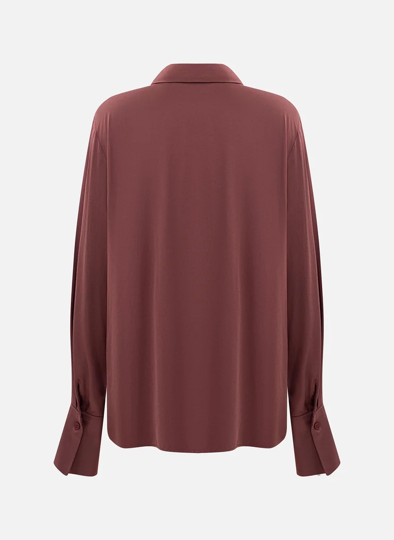 Lichi Satin shirt with concealed buttons