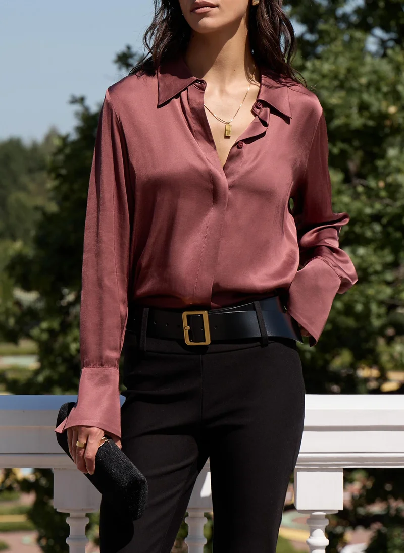 Lichi Satin shirt with concealed buttons