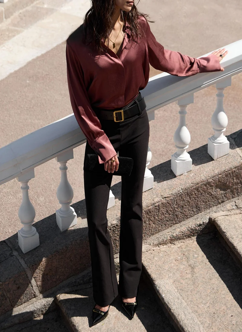 Lichi Satin shirt with concealed buttons
