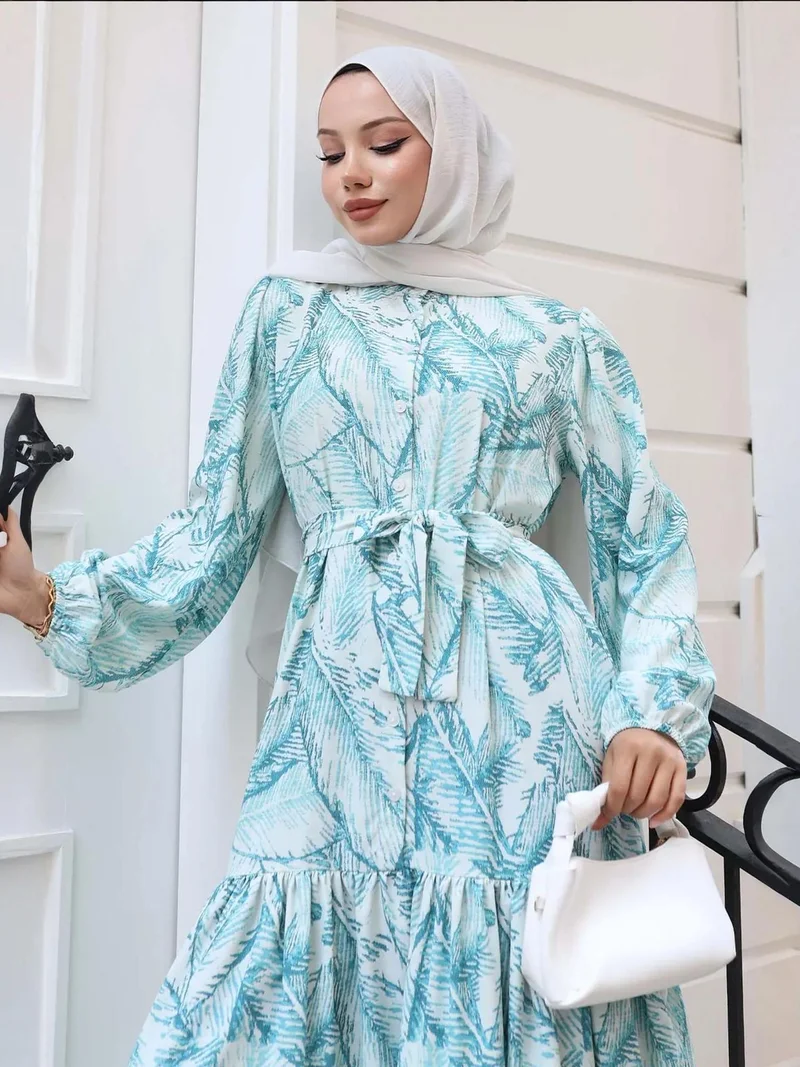 بيغ دارت فستان ماكسي بياقة دائرية وأزرار وحزام خصر