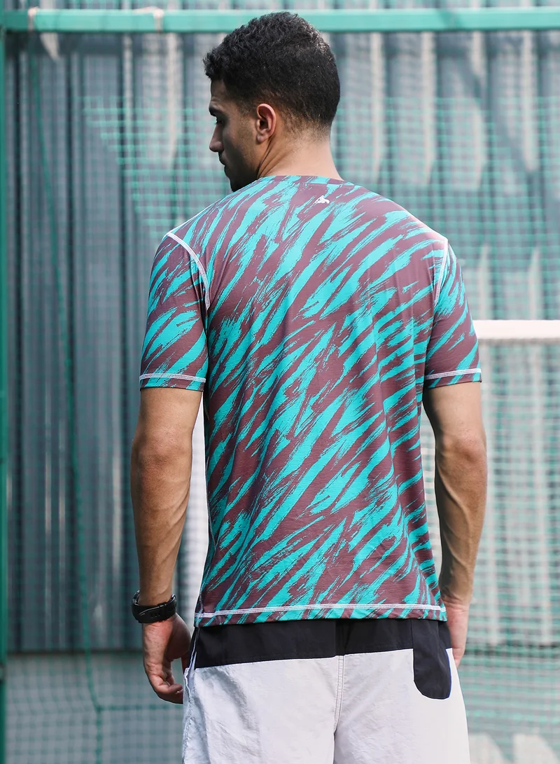 Campus Sutra Campus Sutra Men's Aqua Blue & Charcoal Black Contrast-Stroke Activewear T-Shirt For Casual Wear | Crew Neck | Short Sleeves | Jersey T-Shirt Crafted With Comfort Fit For Everyday Wear