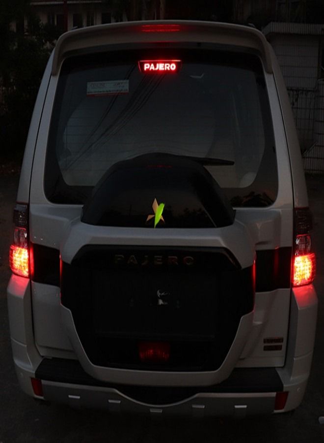 ملصق ضوء الفرامل الخلفي لسيارة ميتسوبيشي باجيرو - Image 4