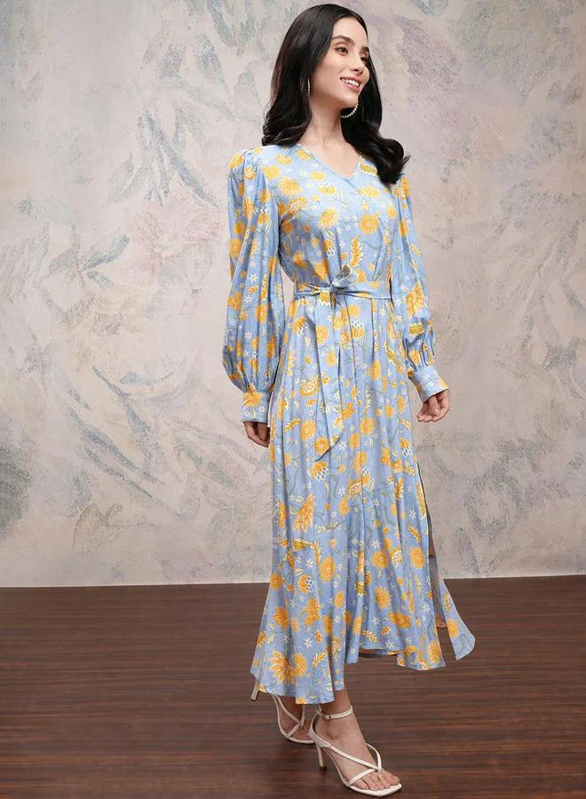 فيشود فستان ماكسي فيشود بطبعة زهور وفتحة جانبية